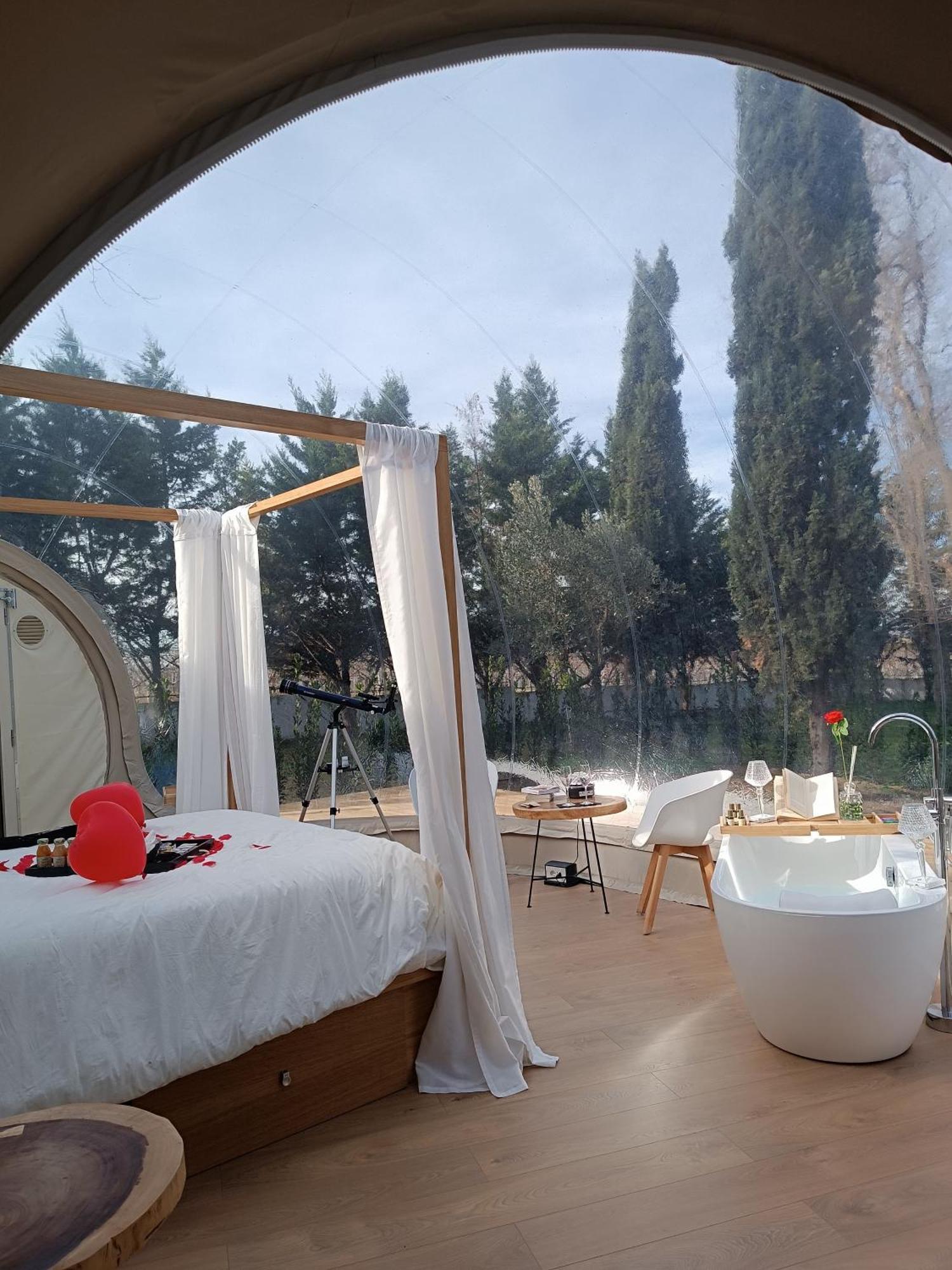 Bubble Room Puglia Villa Bautier Bubblenights Черіньола Екстер'єр фото